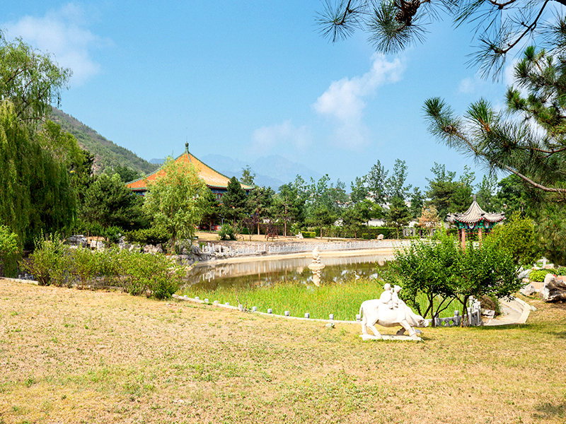 昌平陵园中，有哪些皇家陵园形式风格的陵园（昌平陵园推荐有哪些）